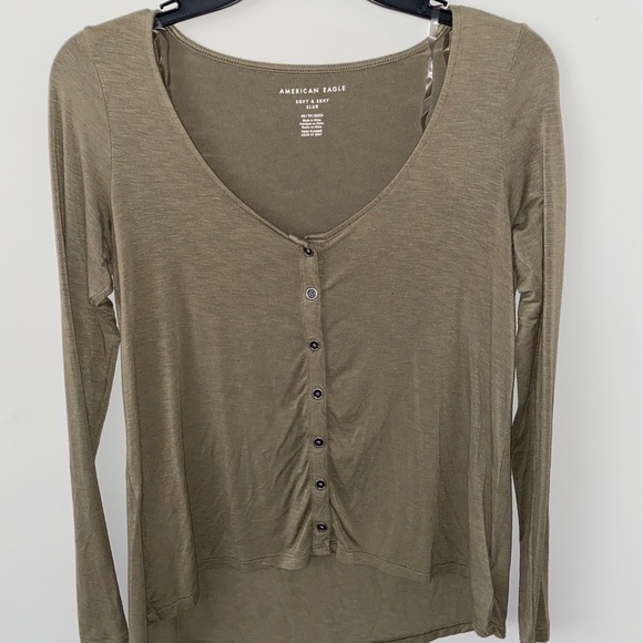 Top - Picture 1 of 2